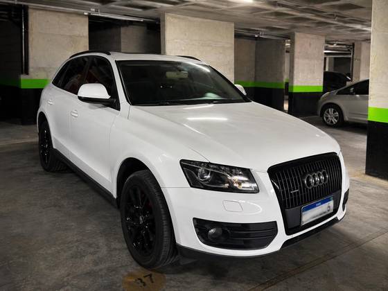 AUDI Q5 2.0 TFSI AMBIENTE 16V 211CV GASOLINA 4P AUTOMÁTICO AUDI Q5 2.0 TFSI AMBIENTE 16V 211CV GASOLINA 4P AUTOMÁTICO